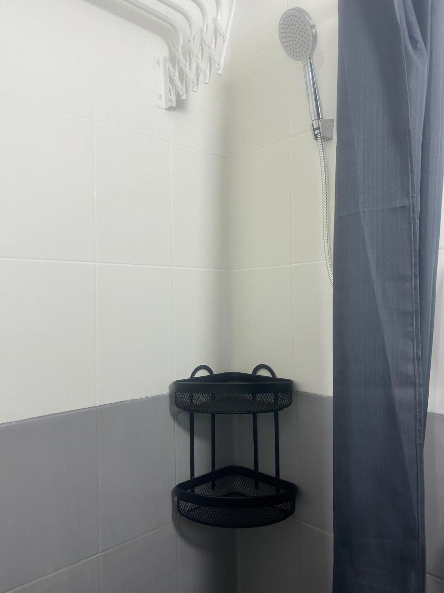 Almatyda На Басенова Apartment Ngoại thất bức ảnh