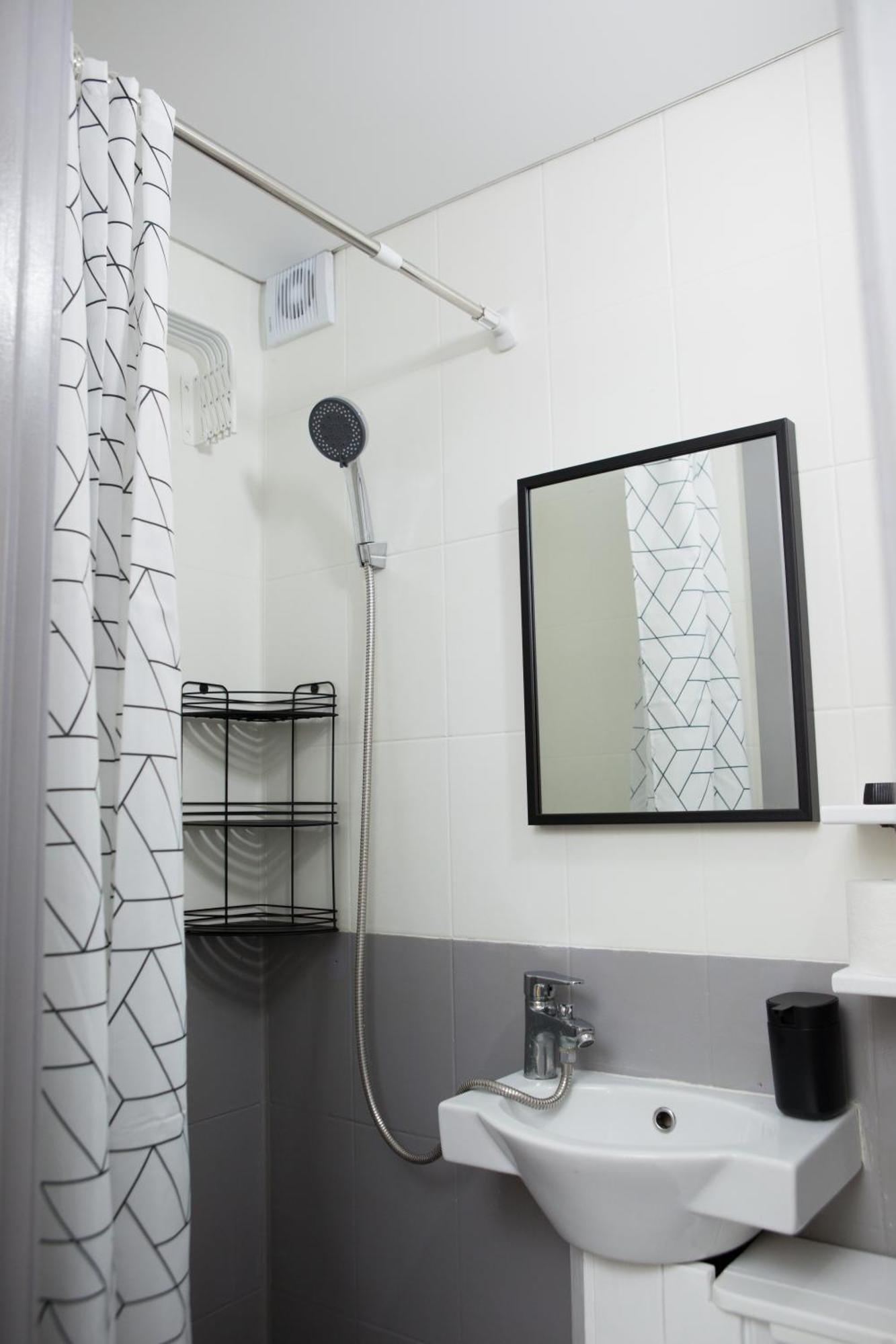 Almatyda На Басенова Apartment Phòng bức ảnh