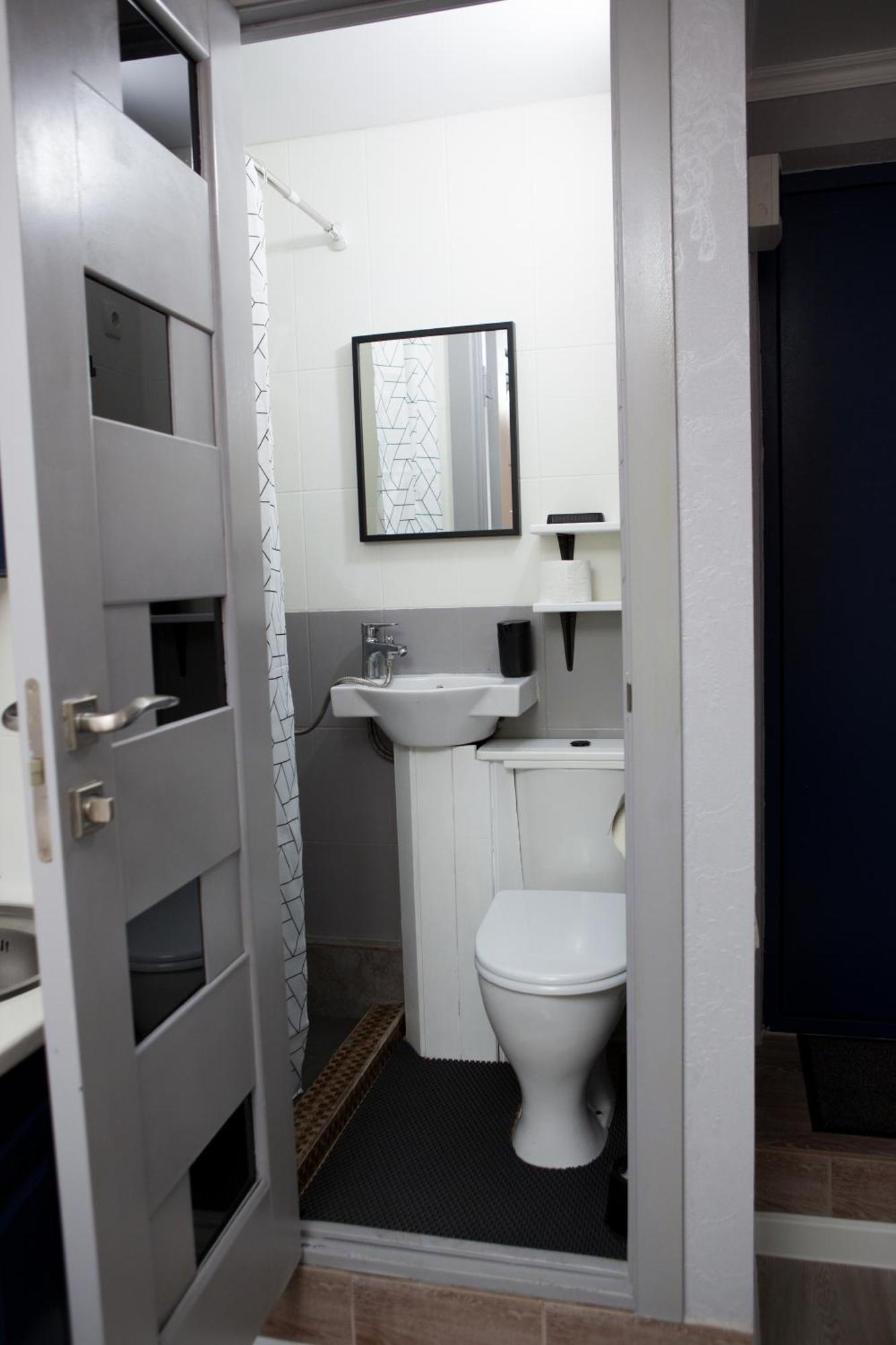 Almatyda На Басенова Apartment Phòng bức ảnh