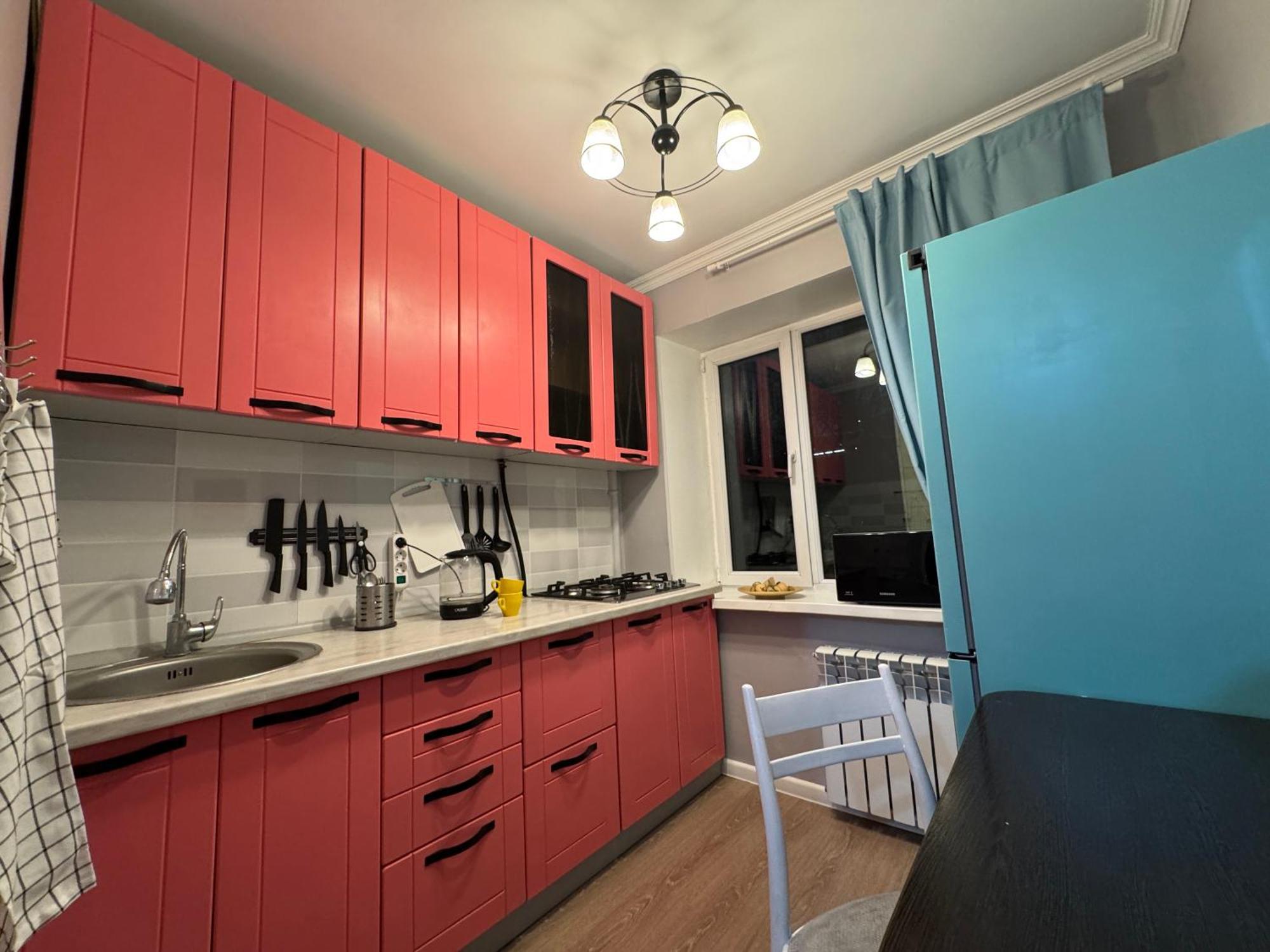 Almatyda На Басенова Apartment Phòng bức ảnh