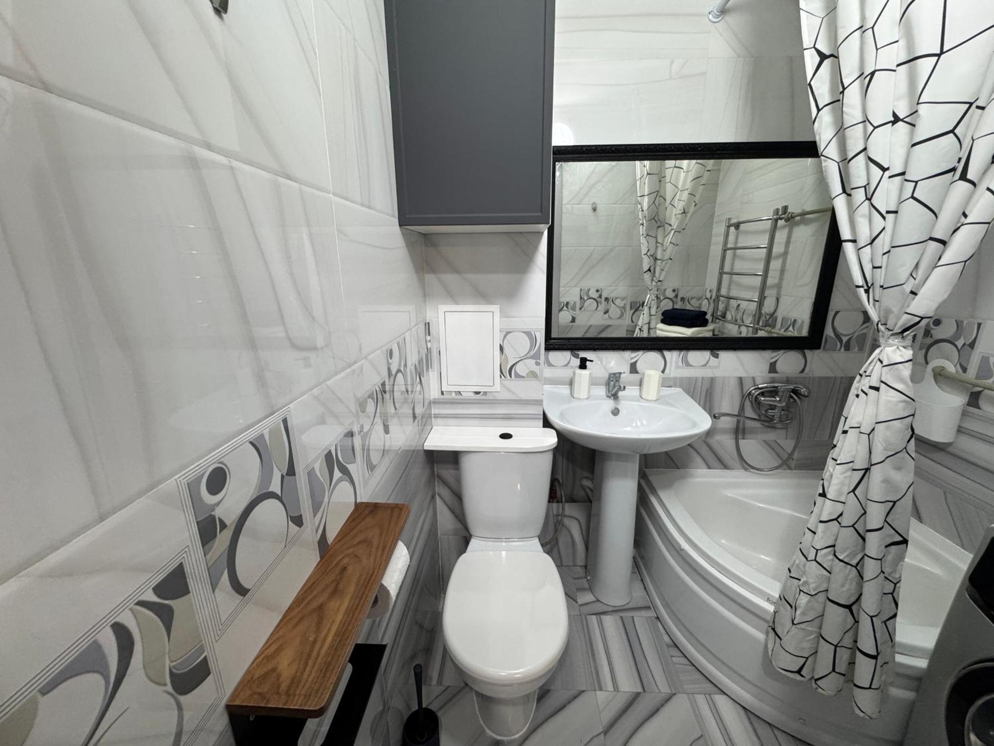 Almatyda На Басенова Apartment Phòng bức ảnh
